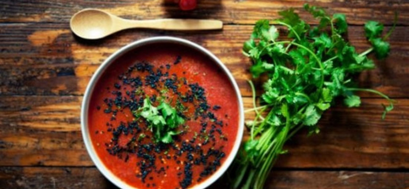 В меню «Вкусология» острый томатный RAW-суп